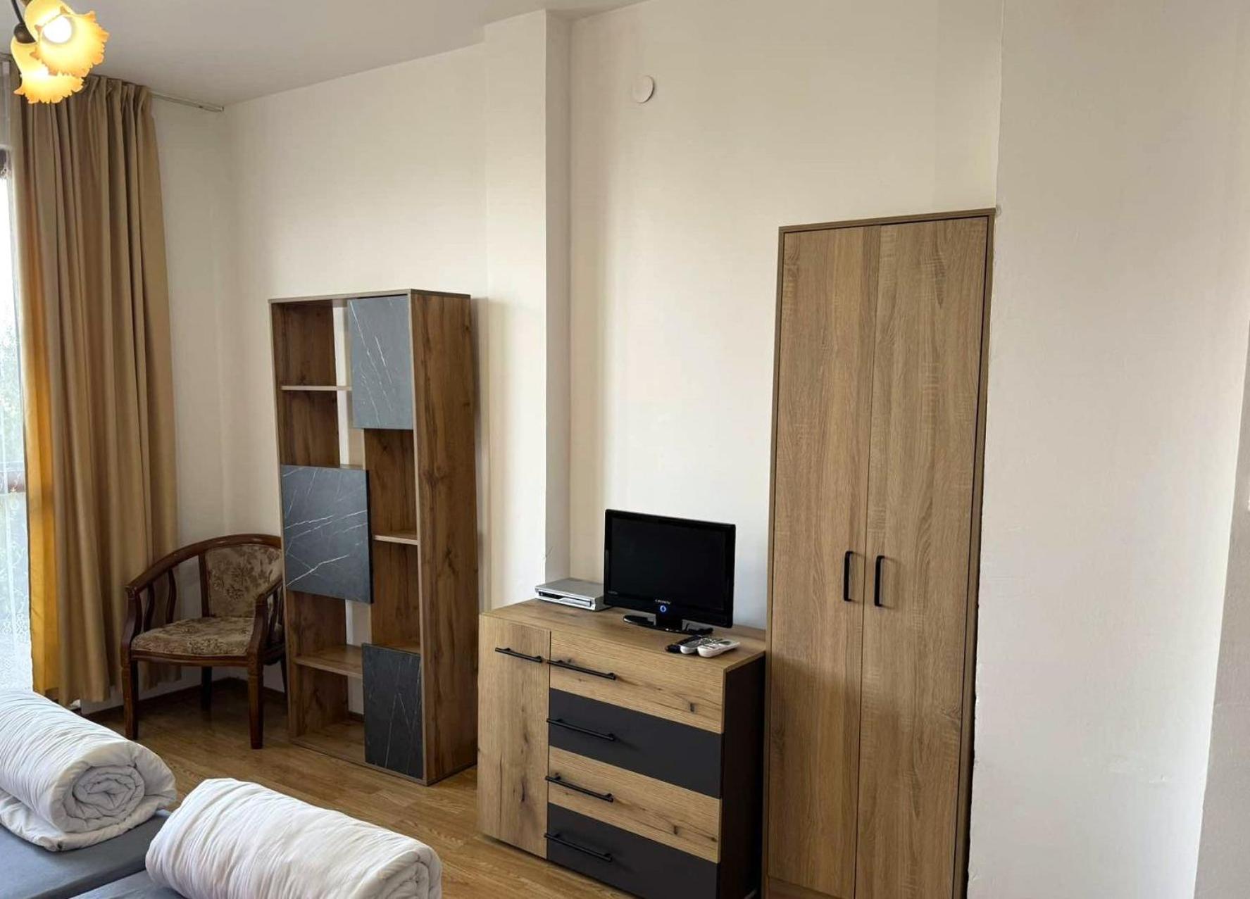 Guest House Misha Petrevene Luaran gambar