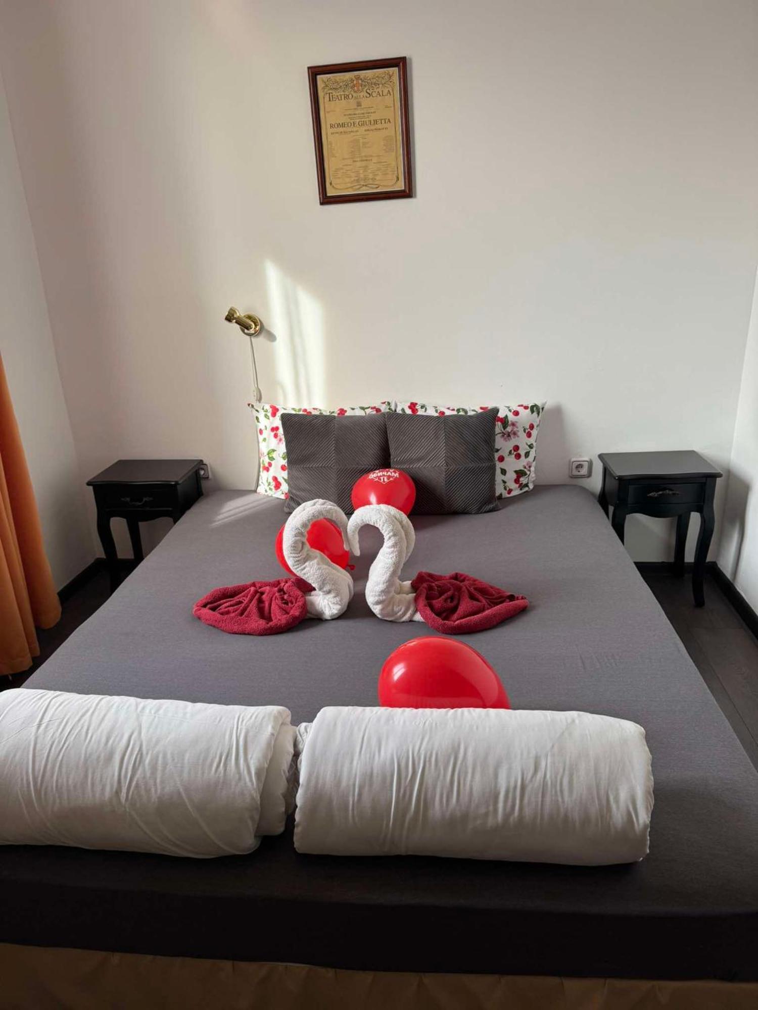 Guest House Misha Petrevene Luaran gambar